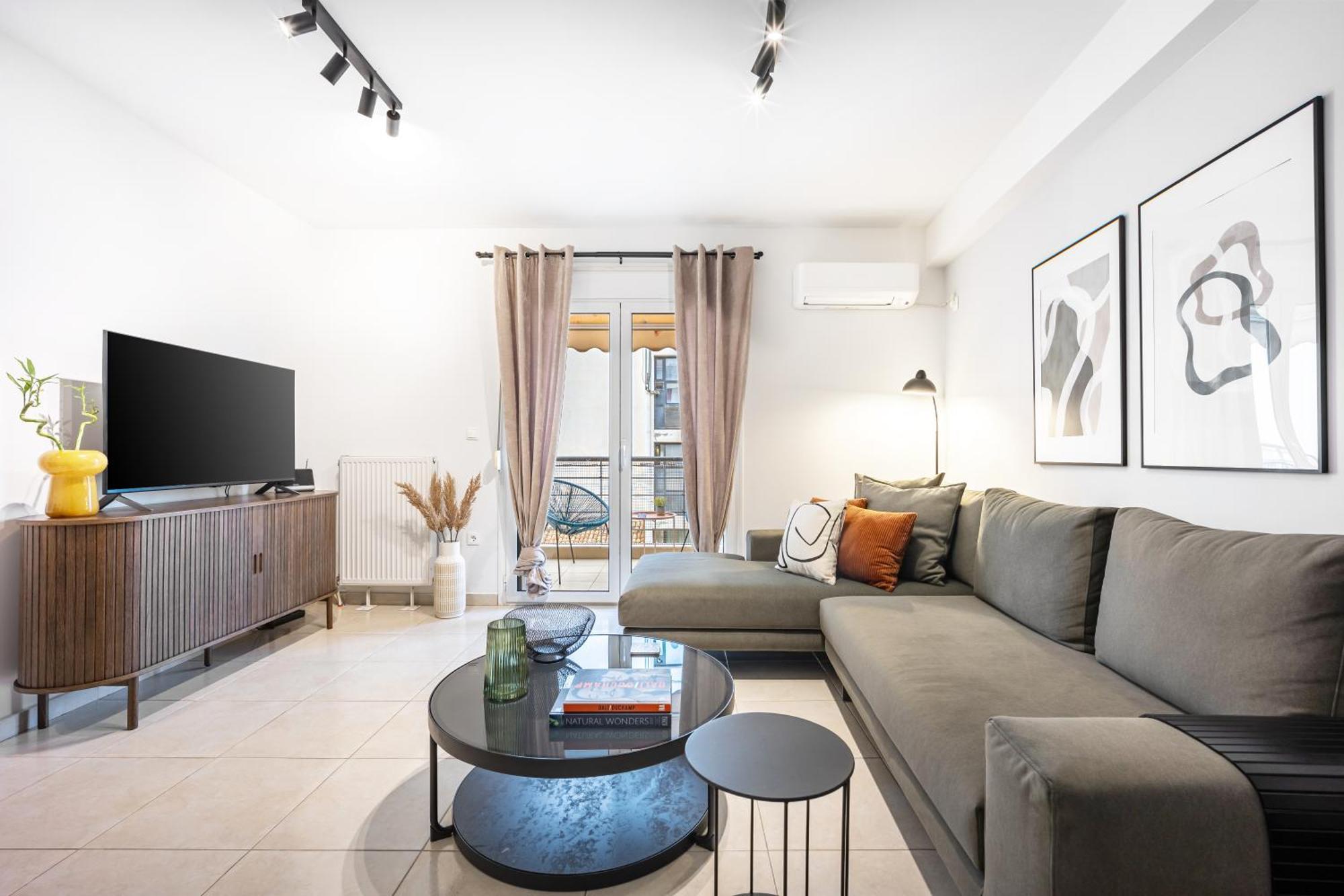Elegant 2bd Near Acropolis By Ilsofoir Collection Apartment Athens