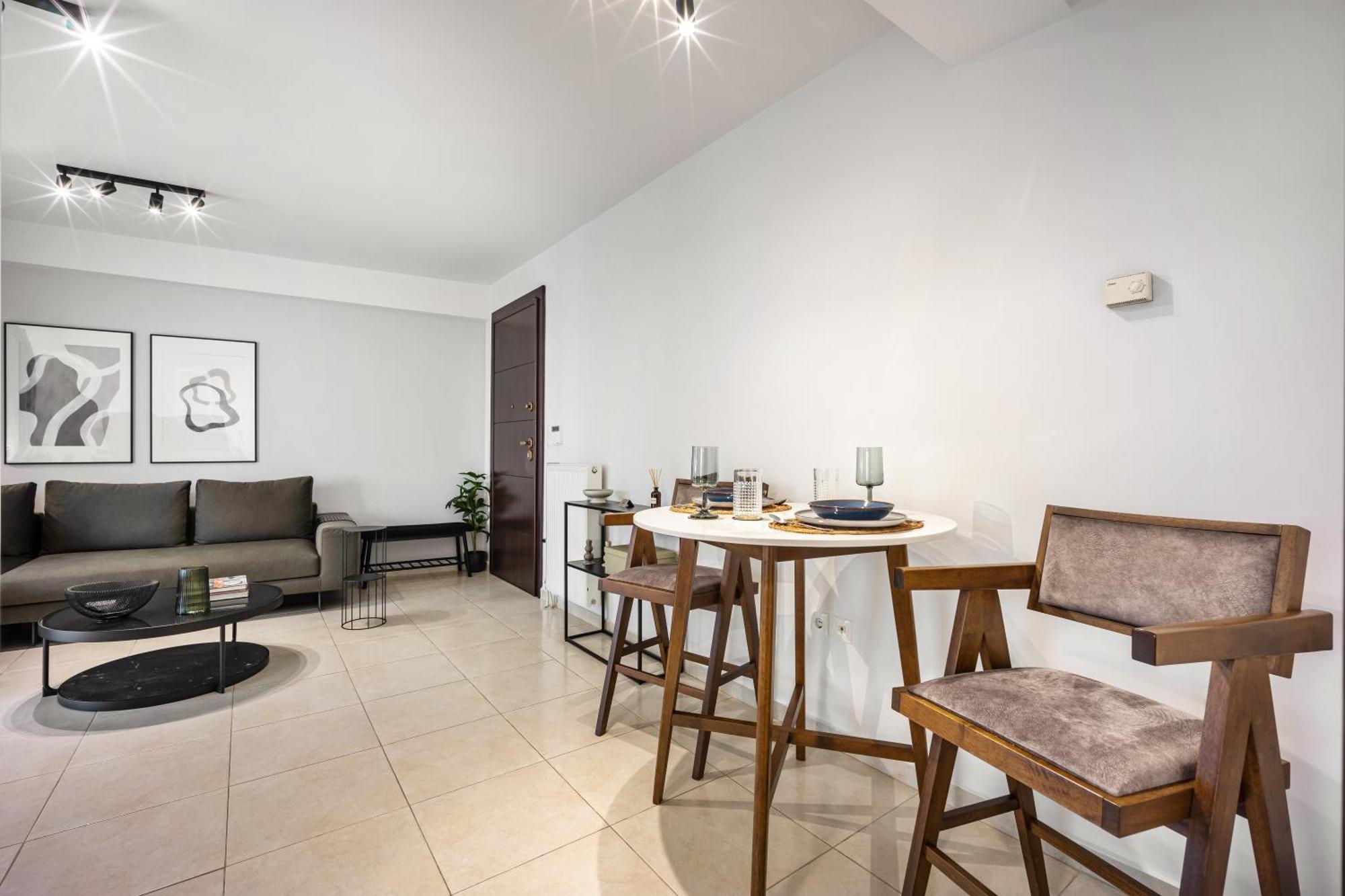Elegant 2bd Near Acropolis By Ilsofoir Collection