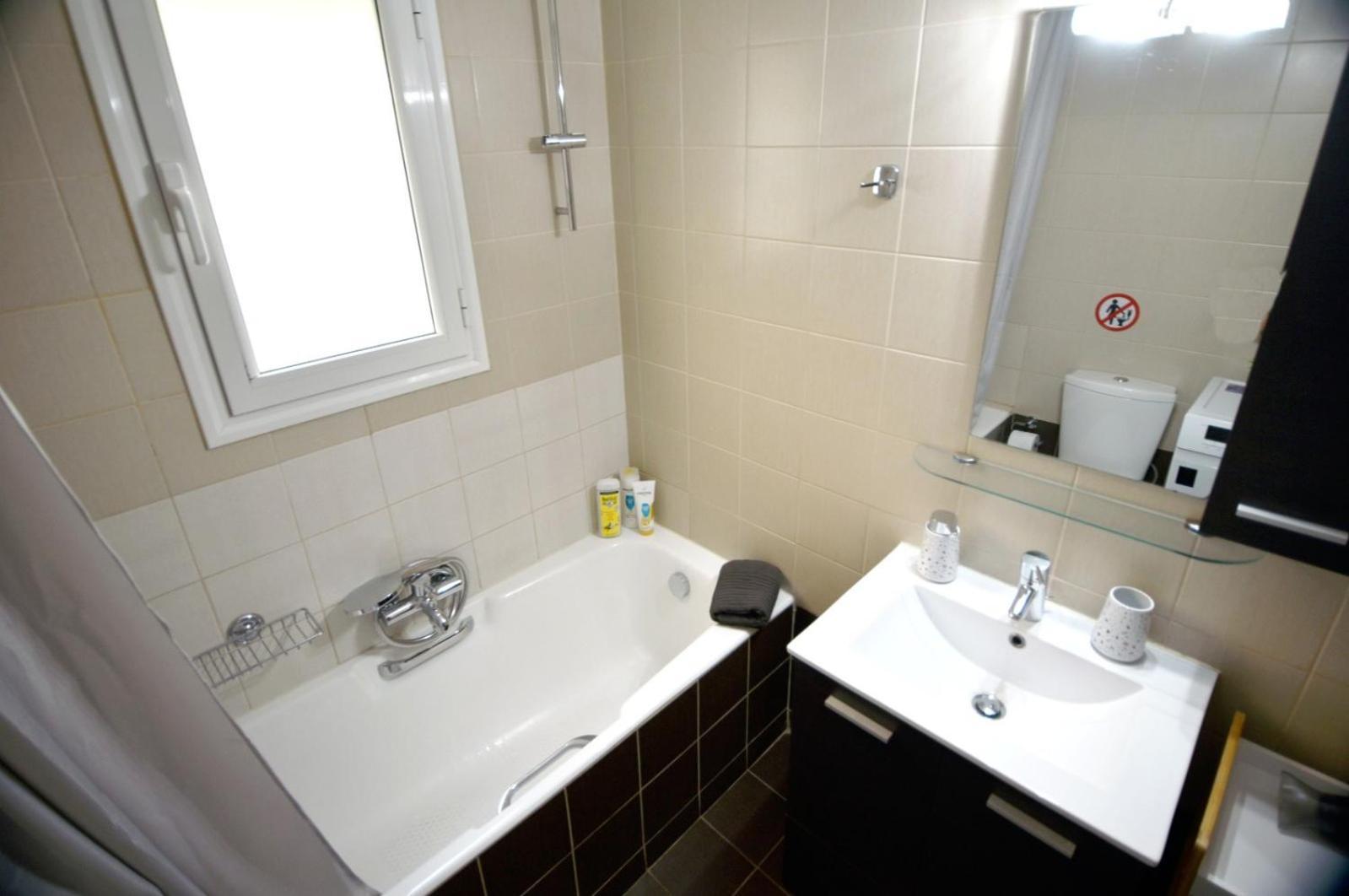 Elegant 2bd Near Acropolis By Ilsofoir Collection *